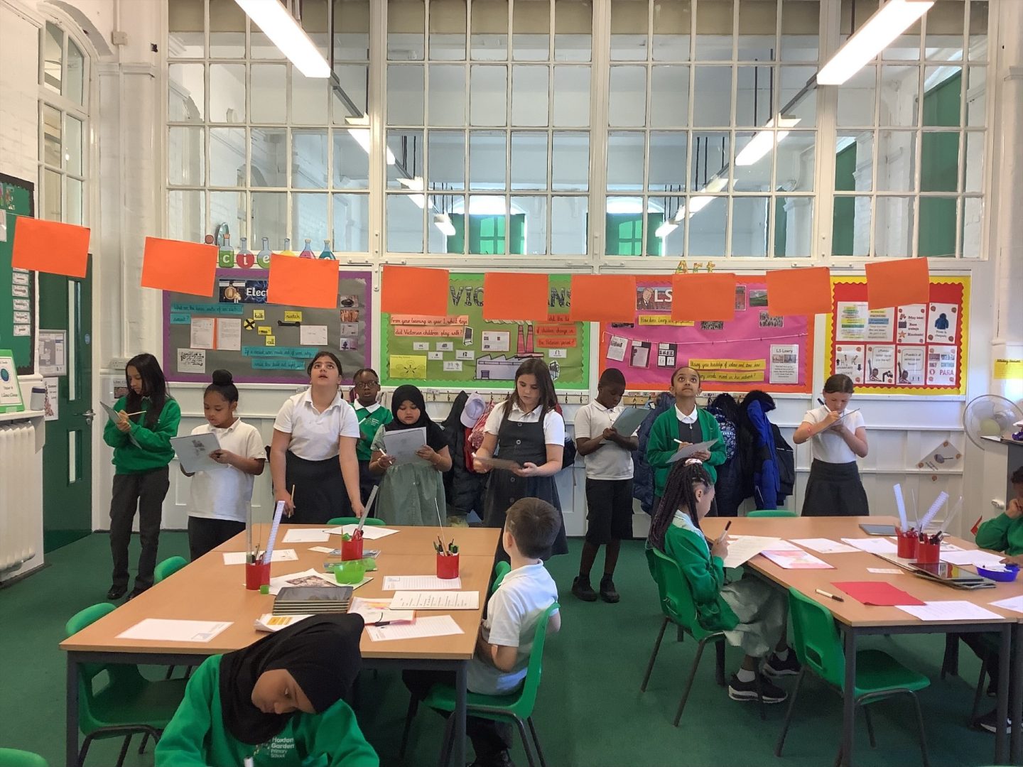 Year 4 Become Art Critics - Hoxton Garden Primary School