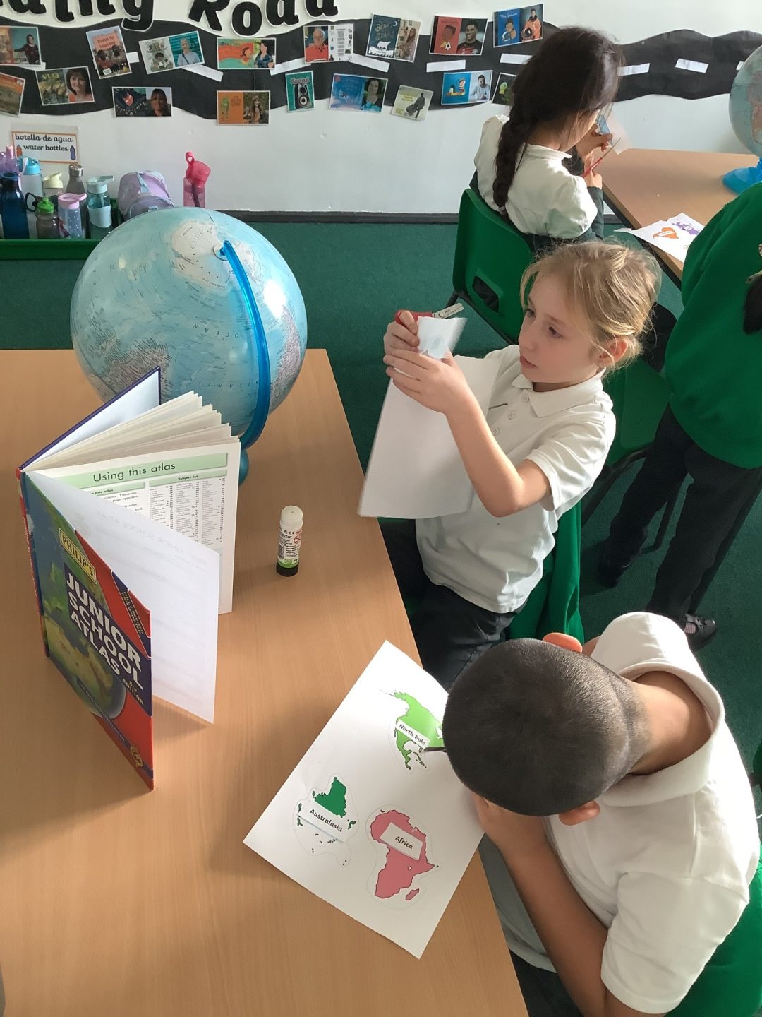 Year 2 Create Balloon Globes - Hoxton Garden Primary School